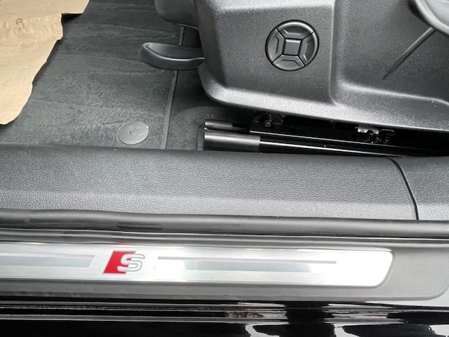 Audi A6 45 TFSI Quattro S-Line S-Tronic Sedan