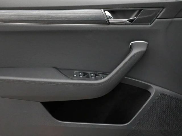 Skoda Superb 2.0 TDI Combi