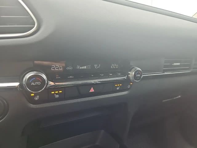 Mazda CX-30 e-Skyactive G140 Centre-Line