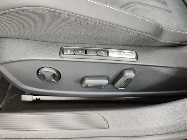 Volkswagen Golf 1.5 TSI DSG Golf VIII