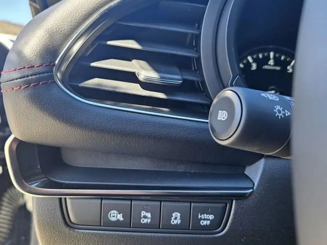 Mazda 3 4WD Homura SkyActiv e-Skyactiv