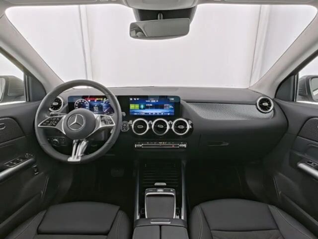 Mercedes-Benz GLA 180 Progressive