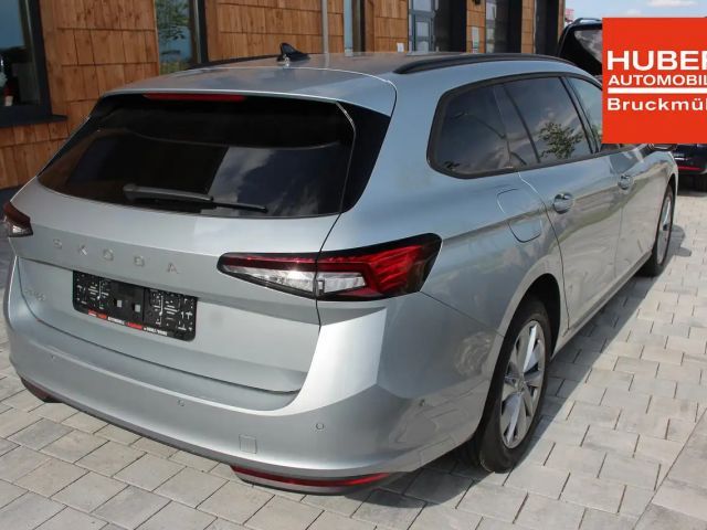 Skoda Superb 2.0 TDI Combi Selection