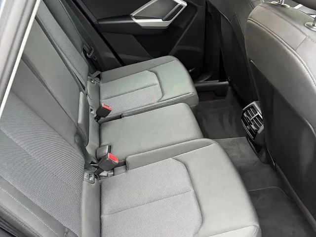 Audi Q3 35 TDI S-Tronic