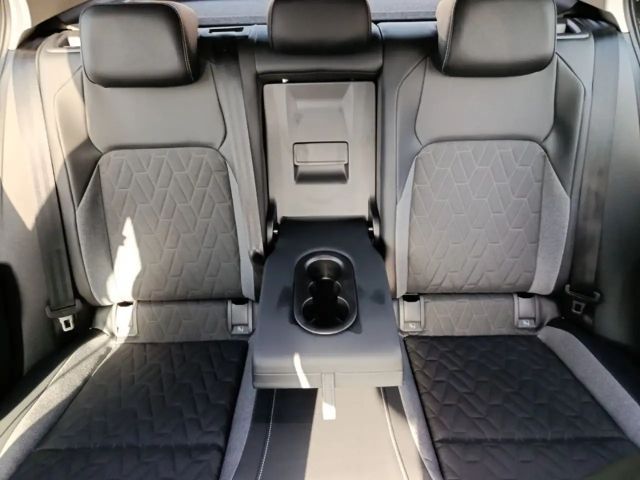 Volkswagen Golf 1.5 TSI Golf VIII