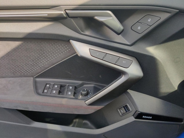 Audi RS3 Quattro S-Tronic Sedan