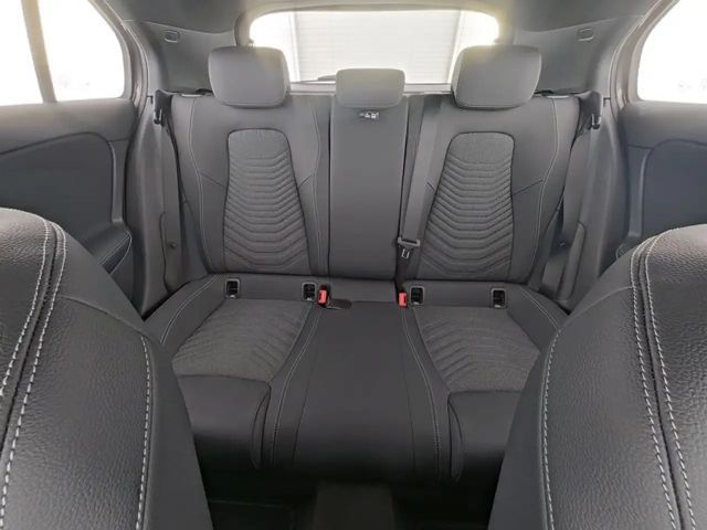 Mercedes-Benz A 200 A 200 d Hatchback