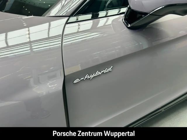 Porsche Panamera 4 E-Hybrid