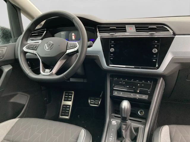 Volkswagen Touran 1.5 TSI DSG IQ.Drive
