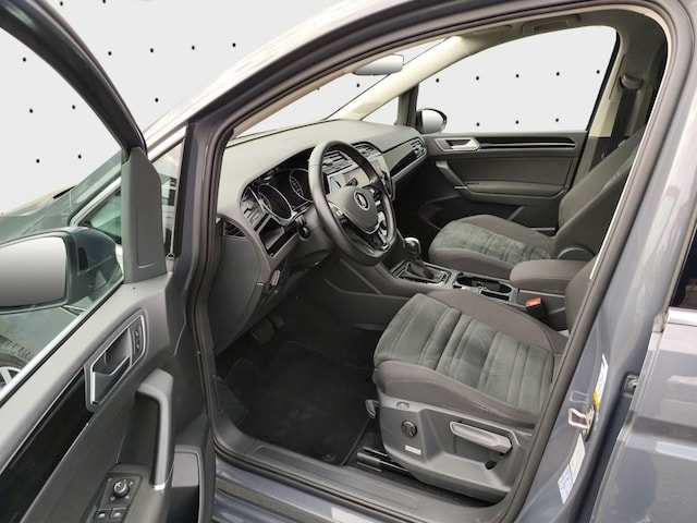 Volkswagen Touran 1.5 TSI DSG R-Line