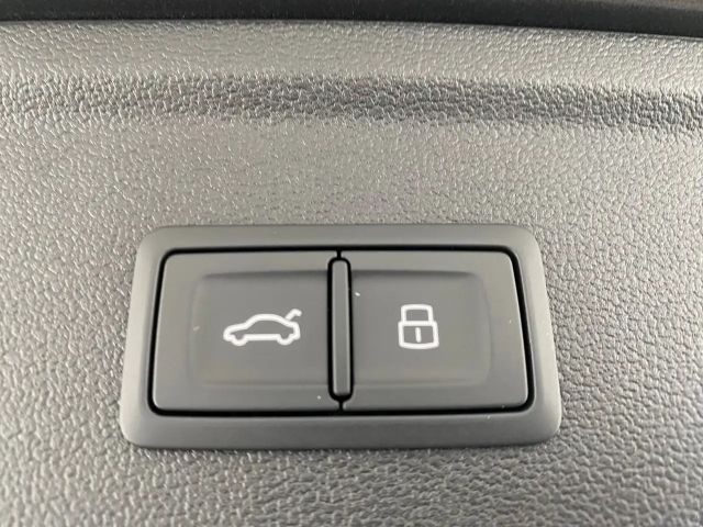 Audi A3 45 TFSI Hybride S-Line Sedan