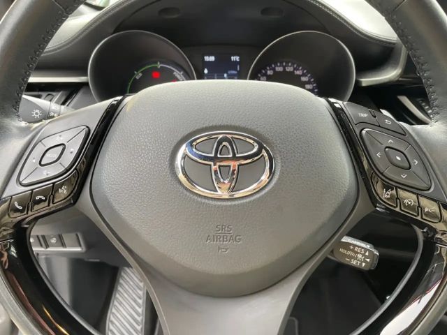 Toyota C-HR Hybride Team D