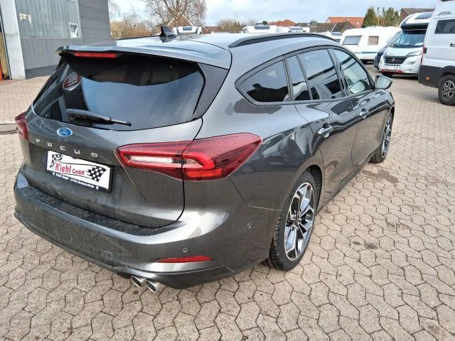 Ford Focus EcoBoost ST Line