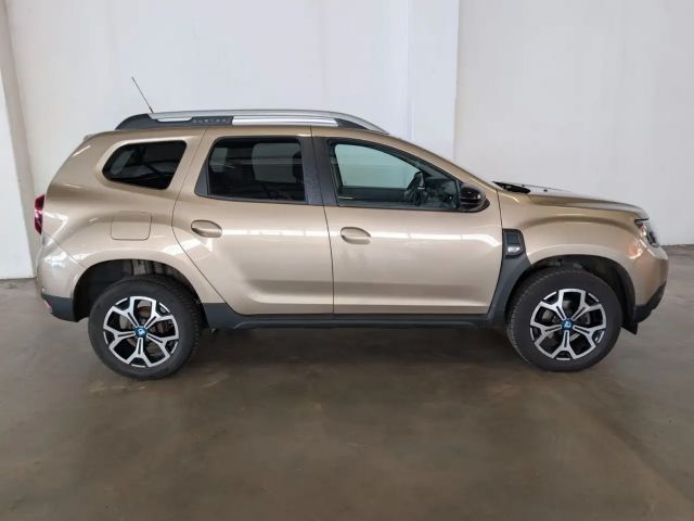 Dacia Duster Celebration