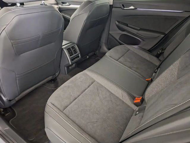 Volkswagen Golf Business DSG Variant