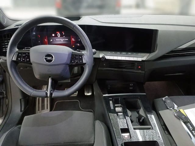 Opel Astra Sports Tourer Ultimate