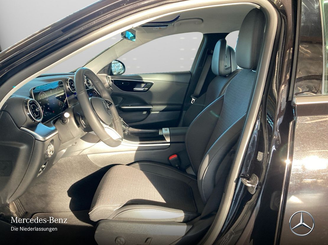 Mercedes-Benz C 180 AVANTGARDE Sedan