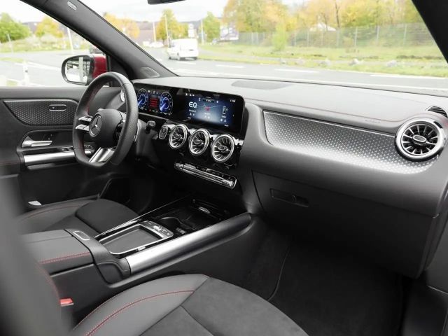 Mercedes-Benz EQA 300 4MATIC AMG Line