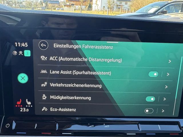 Volkswagen Golf DSG Life