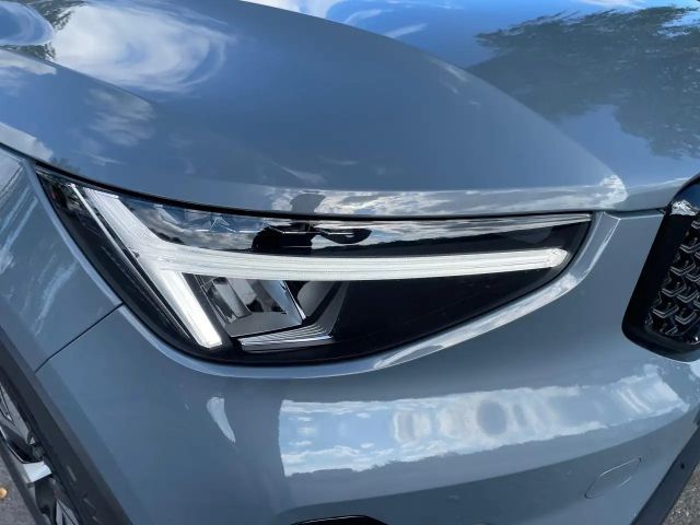 Volvo XC40 Dark Plus T4