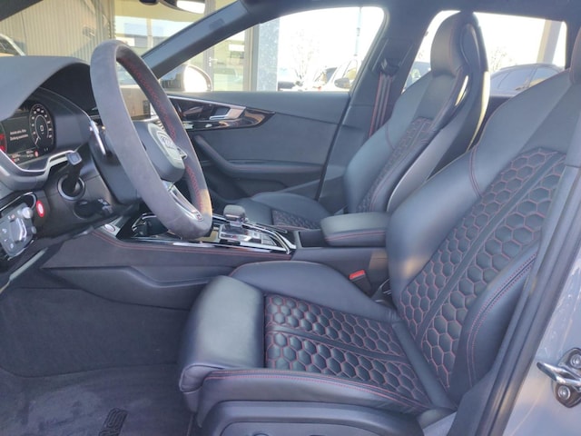 Audi RS4 Avant Quattro