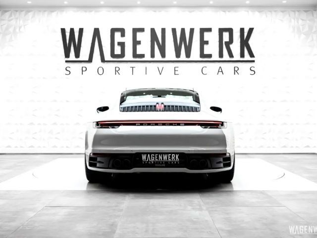 Porsche 992 Carrera Coupé