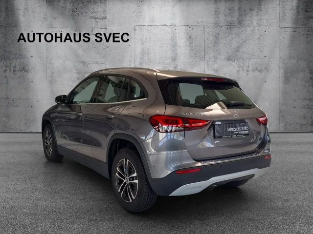 Mercedes-Benz GLA 250 GLA 250 e Style