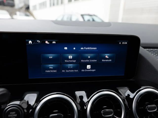 Mercedes-Benz GLA 180 Progressive