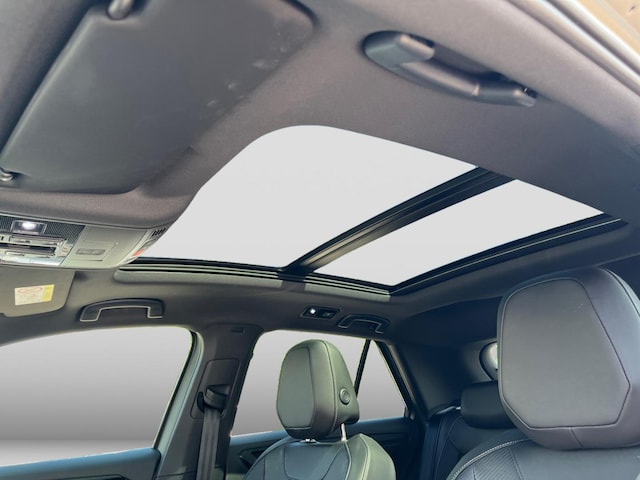 Volkswagen T-Roc T-Roc R-Line 2.0 l TSI OPF 4MOTION 140 k