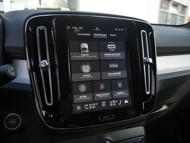 Volvo XC40 Dark Plus