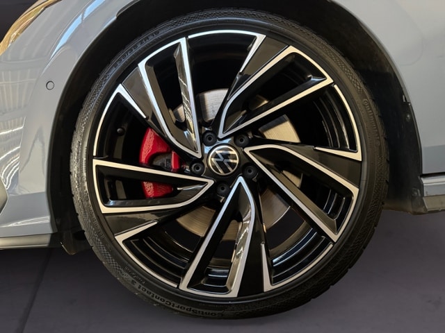 Volkswagen Golf 2.0 TSI DSG Golf VIII