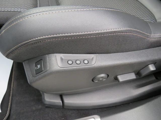 Peugeot 3008 EAT8 GT-Line