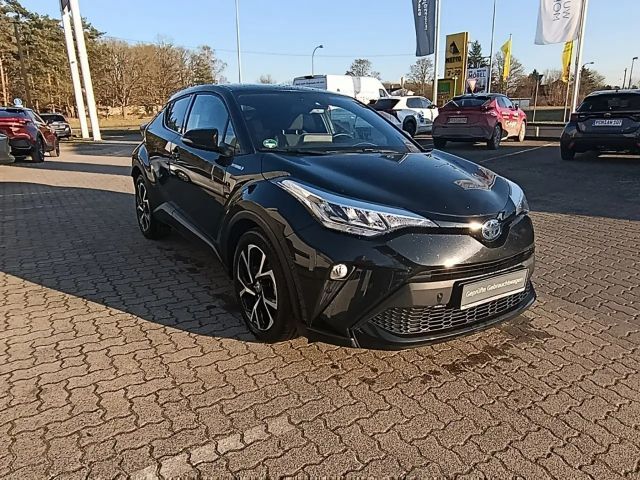 Toyota C-HR Hybride Team D