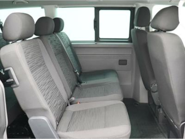 Volkswagen Caravelle 2.0 TDI Comfortline DSG T6