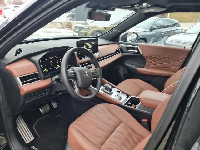 Mitsubishi Outlander 4WD PHEV