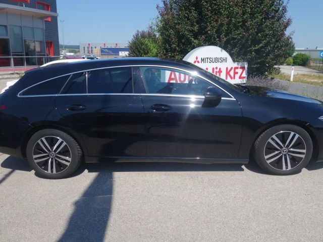 Mercedes-Benz CLA 180 CLA 180 d