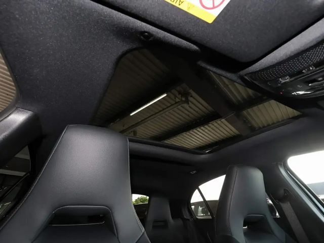 Mercedes-Benz A 200 AMG Line