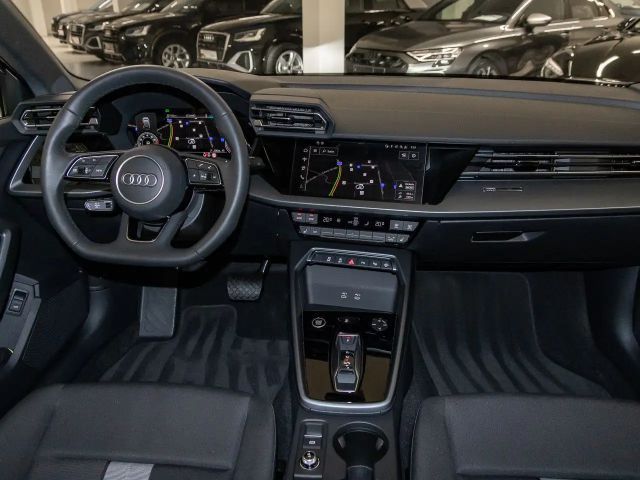 Audi A3 30 TFSI S-Tronic Sedan