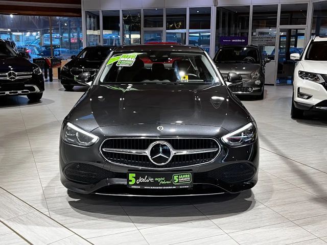 Mercedes-Benz C 200 AVANTGARDE C 200 d Sedan