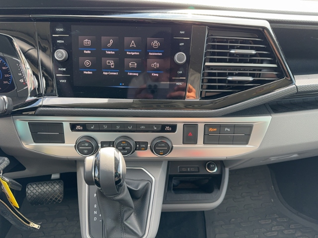 Volkswagen Caravelle 2.0 TDI Lang T6