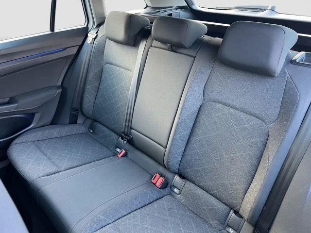 Volkswagen Golf Life Variant