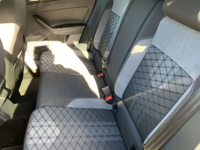 Volkswagen Taigo DSG R-Line