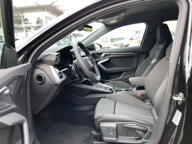 Audi A3 30 TFSI Sedan