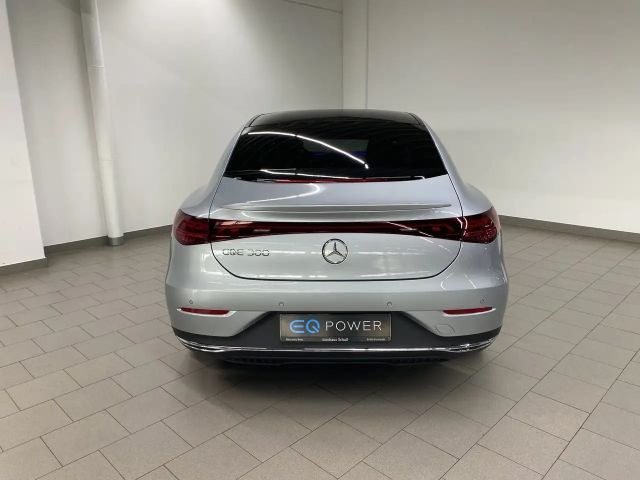 Mercedes-Benz EQE 300 Electric Art Sedan