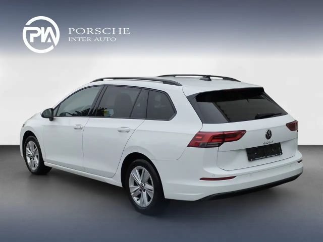 Volkswagen Golf Life Variant