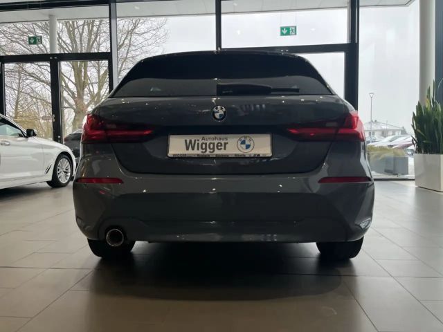 BMW 116 116d Advantage pakket Sedan