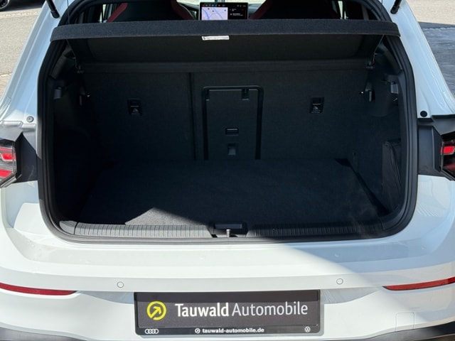 Volkswagen Golf DSG Golf VIII IQ.Drive Style