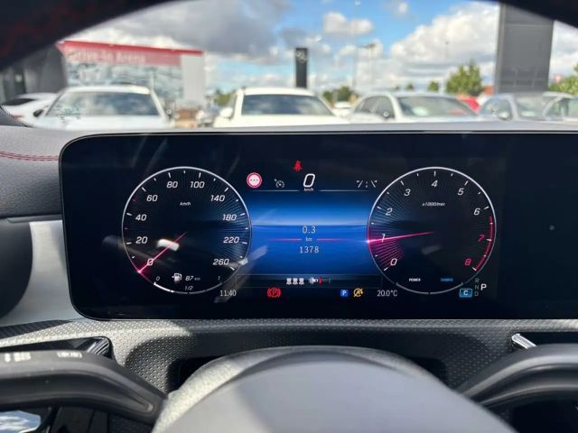 Mercedes-Benz CLA 200 AMG Line Coupé