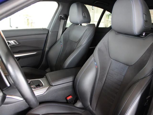 BMW 320 320d M-Sport Sedan xDrive