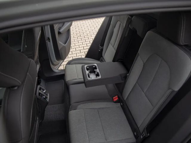 Volvo XC40 Business Dark Plus